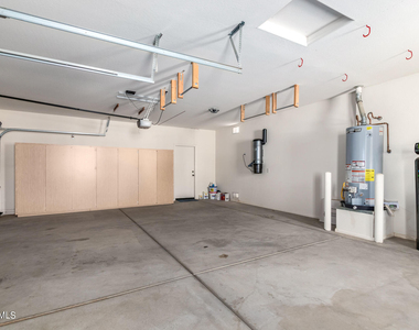 40747 W Robbins Drive - Photo Thumbnail 37