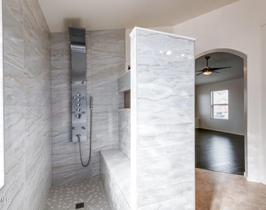 40747 W Robbins Drive - Photo Thumbnail 30