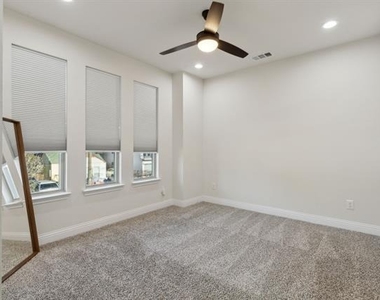 2224 Dyson Street - Photo Thumbnail 12