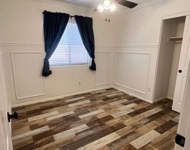 22264 N Kingston Drive - Photo Thumbnail 14