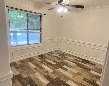 22264 N Kingston Drive - Photo Thumbnail 10