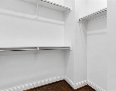 5744 Robbie Road - Photo Thumbnail 24