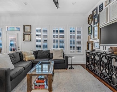 5744 Robbie Road - Photo Thumbnail 11