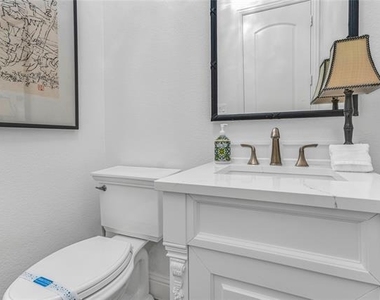5744 Robbie Road - Photo Thumbnail 14