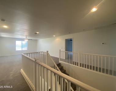 8552 W Malapai Drive - Photo Thumbnail 15