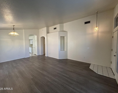 51 N Del Pueblo Place - Photo Thumbnail 4