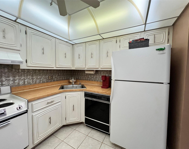 101 Briny Avenue - Photo Thumbnail 8