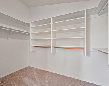 7160 E Lindner Avenue - Photo Thumbnail 17