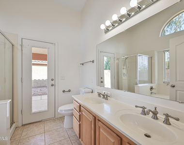 7160 E Lindner Avenue - Photo Thumbnail 15