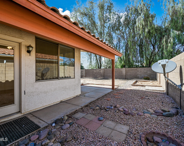 7160 E Lindner Avenue - Photo Thumbnail 24