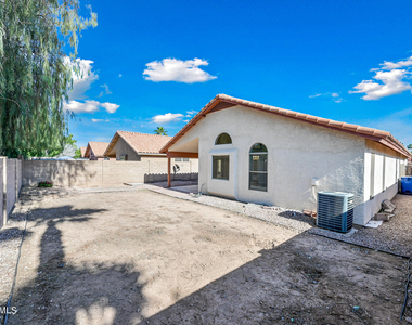 7160 E Lindner Avenue - Photo Thumbnail 26