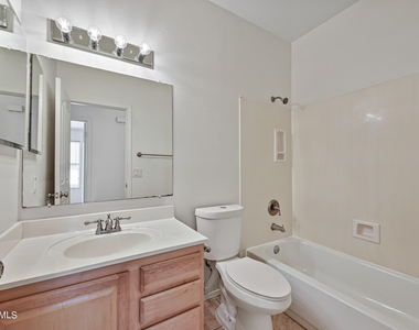 7160 E Lindner Avenue - Photo Thumbnail 21