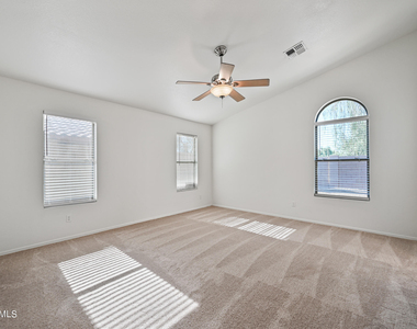 7160 E Lindner Avenue - Photo Thumbnail 13