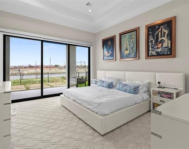 6547 Curwen Lane - Photo Thumbnail 16