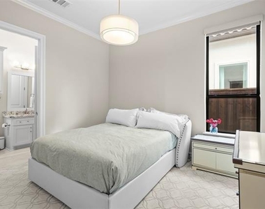 6547 Curwen Lane - Photo Thumbnail 6