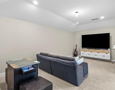 6547 Curwen Lane - Photo Thumbnail 19