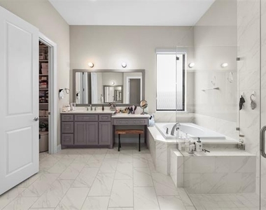 6547 Curwen Lane - Photo Thumbnail 18