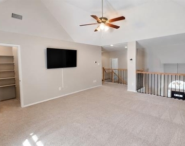 2416 Mccarran Drive - Photo Thumbnail 29