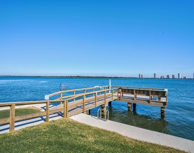 100 Shore Court - Photo Thumbnail 29