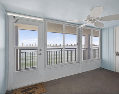 100 Shore Court - Photo Thumbnail 26
