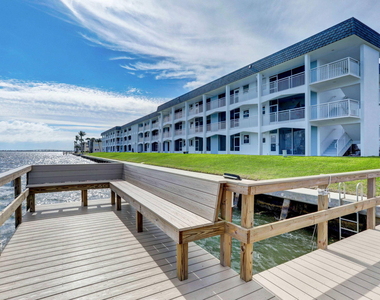 100 Shore Court - Photo Thumbnail 54