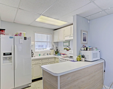 100 Shore Court - Photo Thumbnail 52