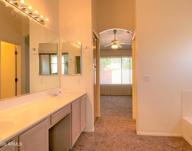 16001 N 50th Avenue - Photo Thumbnail 13