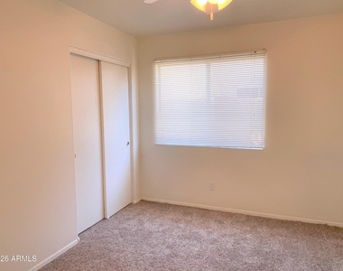 16001 N 50th Avenue - Photo Thumbnail 15