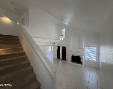 19508 N 78th Avenue - Photo Thumbnail 3