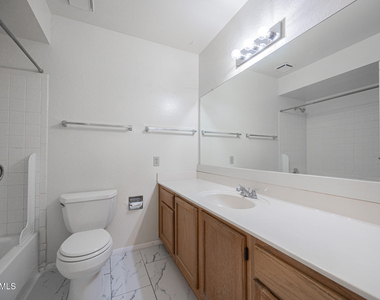 2019 W Lemon Tree Place - Photo Thumbnail 17