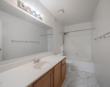 2019 W Lemon Tree Place - Photo Thumbnail 14