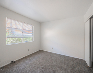 2019 W Lemon Tree Place - Photo Thumbnail 15