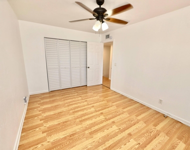 5953 Nw 24th Court - Photo Thumbnail 14