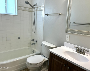 523 E Malibu Drive - Photo Thumbnail 16