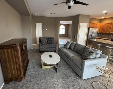 949 E Indian Wells Place - Photo Thumbnail 10
