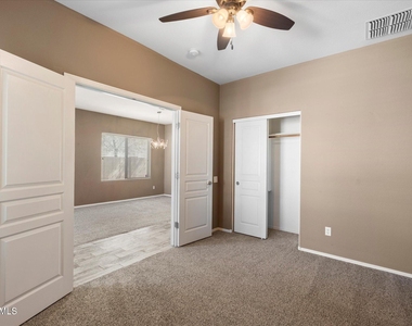 949 E Indian Wells Place - Photo Thumbnail 6