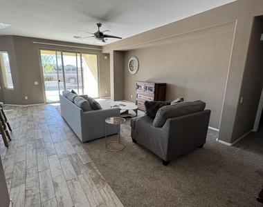 949 E Indian Wells Place - Photo Thumbnail 8