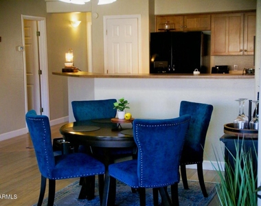 525 N Miller Road - Photo Thumbnail 10