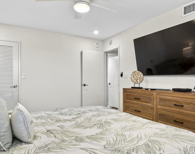 111 N Pompano Beach Boulevard - Photo Thumbnail 20