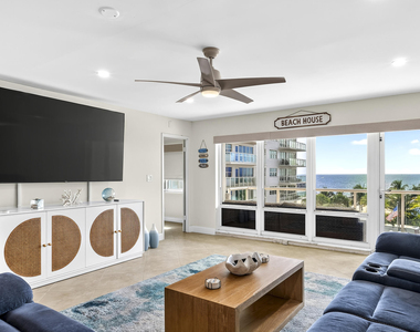 111 N Pompano Beach Boulevard - Photo Thumbnail 8