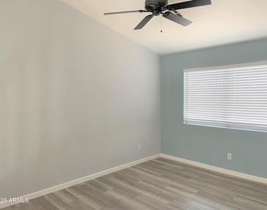 8535 W Vogel Avenue - Photo Thumbnail 16
