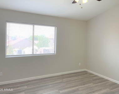 8535 W Vogel Avenue - Photo Thumbnail 12