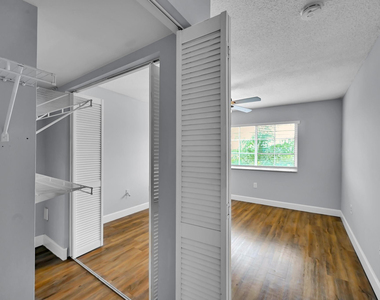 3740 Nw Adriatic Lane - Photo Thumbnail 10