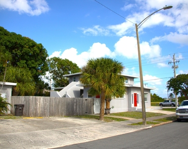 5701 N Flagler Drive - Photo Thumbnail 4