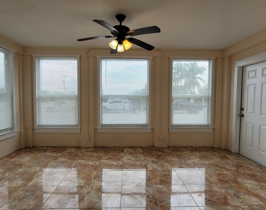 5701 N Flagler Drive - Photo Thumbnail 7