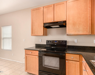 6316 W Branham Lane - Photo Thumbnail 11