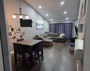 1020 Coral Club Drive - Photo Thumbnail 2