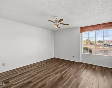 1055 N Recker Road - Photo Thumbnail 11