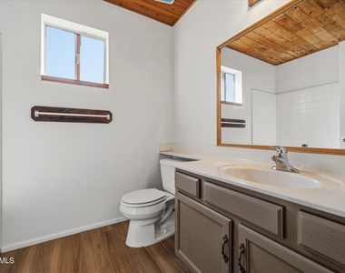 1055 N Recker Road - Photo Thumbnail 17