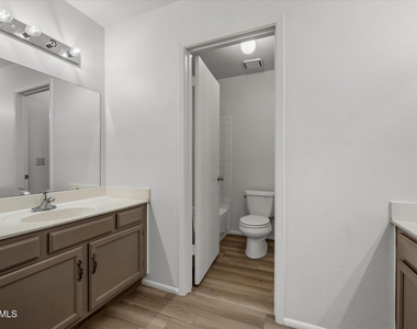 1055 N Recker Road - Photo Thumbnail 14
